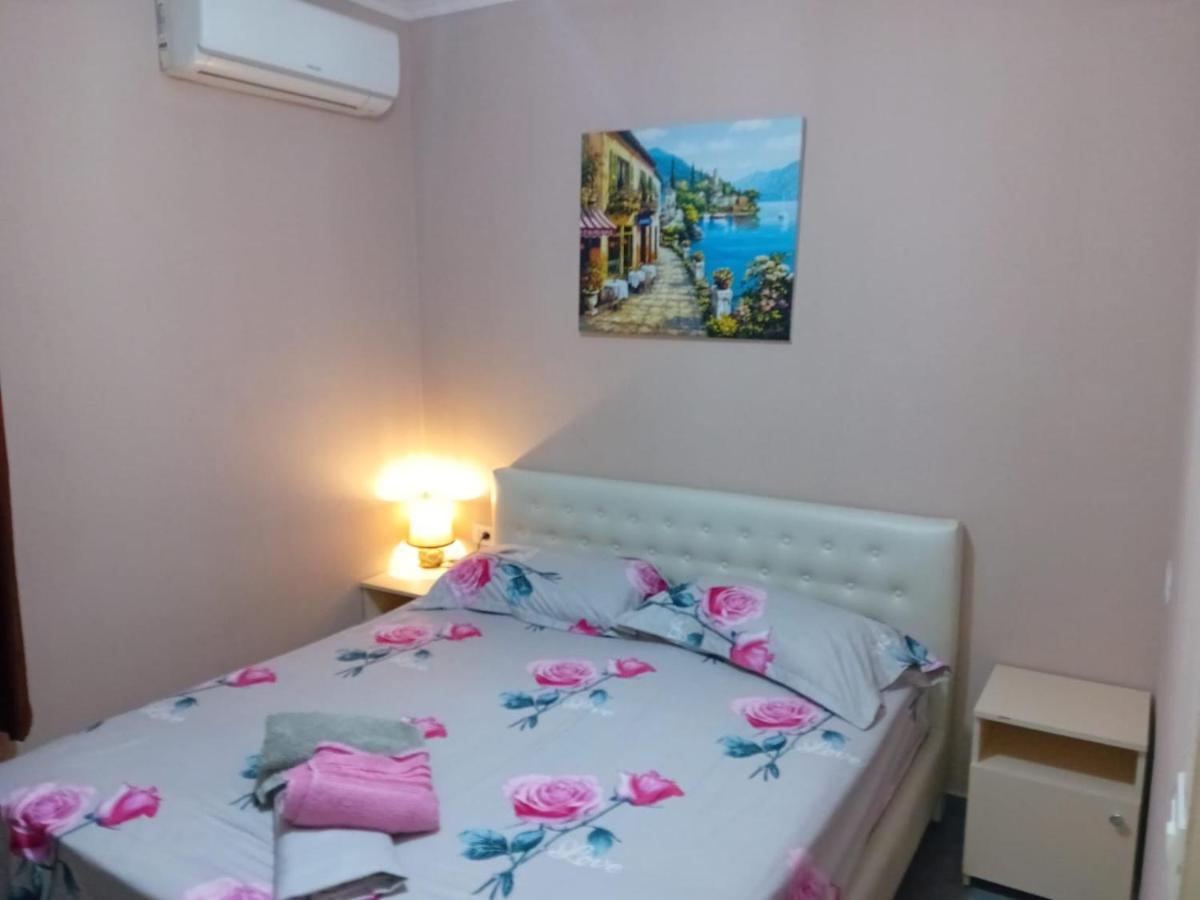 Hotel Ziku Durres Exterior photo